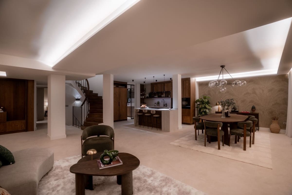 6 sypialnia Willa na sprzedaż w Nueva Andalucia z basenem - 4 975 000 € (Ref: 9256930)