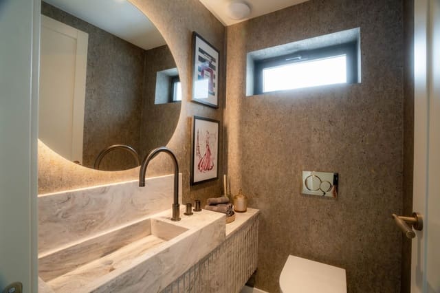 6 sypialnia Willa na sprzedaż w Las Brisas, Marbella z basenem - 4 975 000 € (Ref: 9256930)