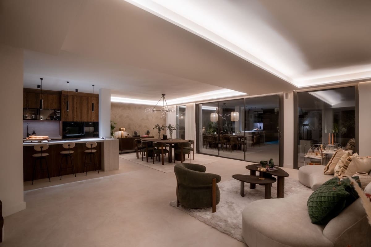 6 sypialnia Willa na sprzedaż w Nueva Andalucia z basenem - 4 975 000 € (Ref: 9256930)