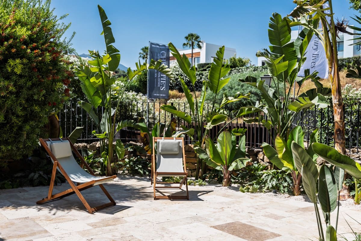 5 makuuhuone Huvila myytävänä paikassa Nueva Andalucia mukana uima-altaan - 4 999 500 € (Ref: 9256935)