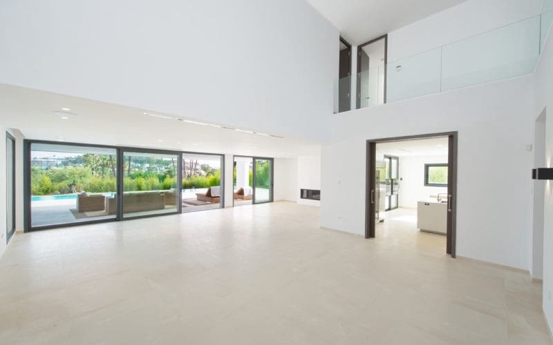 5 soveværelse Villa til salg i Nueva Andalucia med swimmingpool garage - € 6.250.000 (Ref: 9256941)