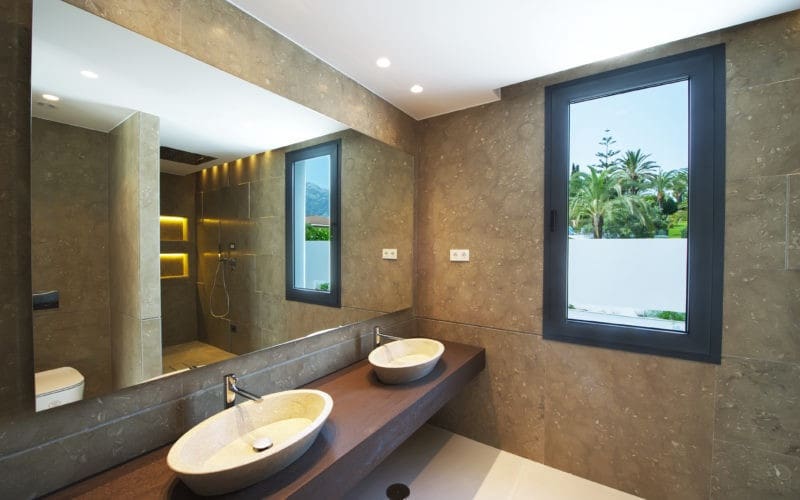 5 soveværelse Villa til salg i Nueva Andalucia med swimmingpool garage - € 6.250.000 (Ref: 9256941)