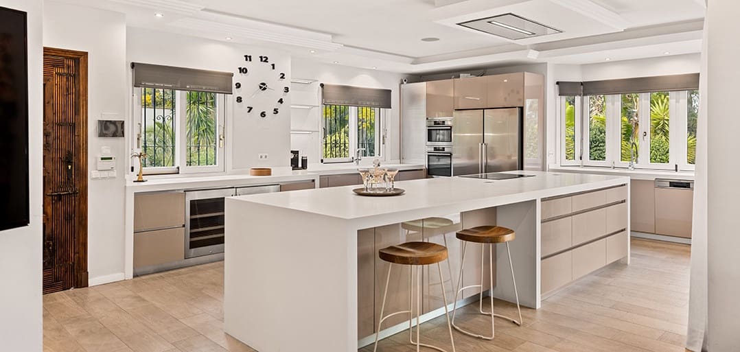 6 camera da letto Villa in vendita in Nueva Andalucia con piscina - 7.500.000 € (Rif: 9256944)