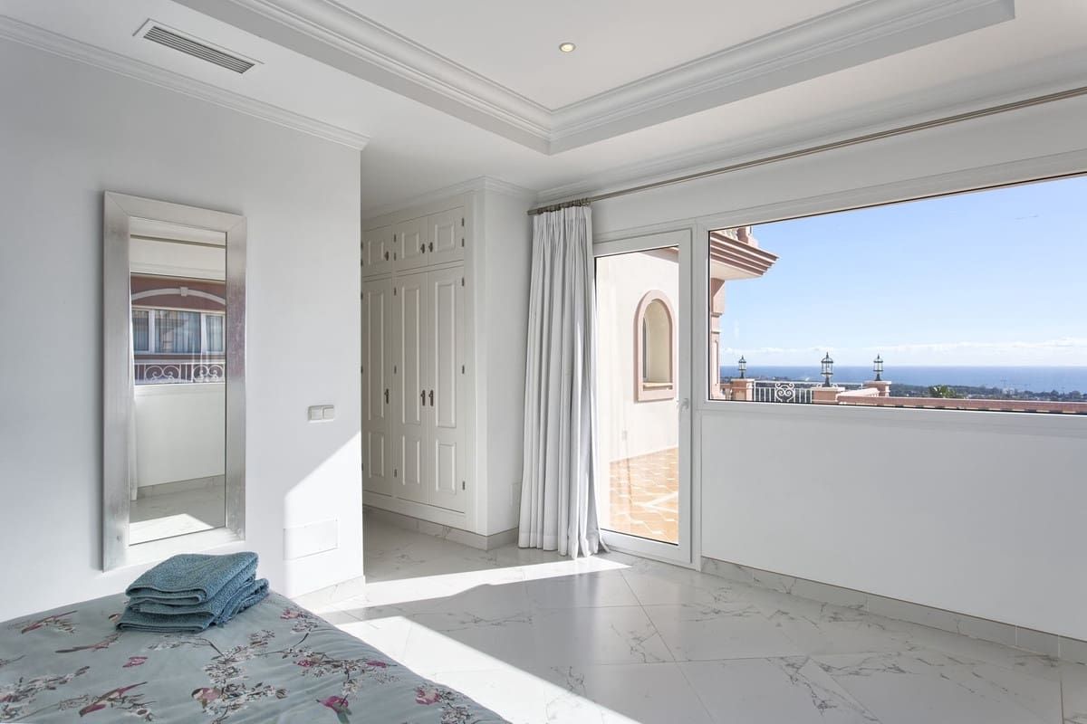 8 sypialnia Willa na sprzedaż w Los Flamingos z basenem - 3 995 000 € (Ref: 9256959)