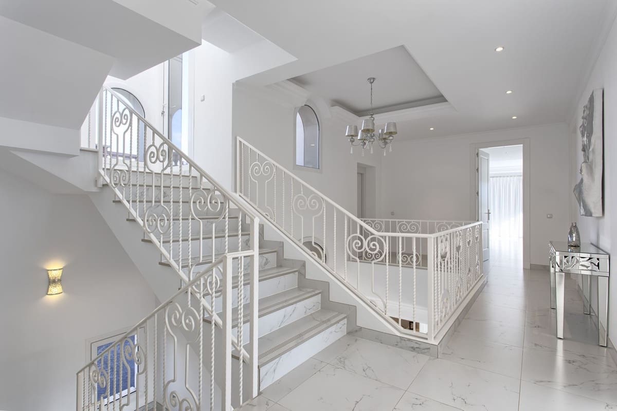 8 sypialnia Willa na sprzedaż w Los Flamingos z basenem - 3 995 000 € (Ref: 9256959)