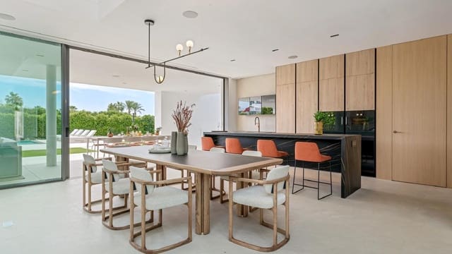 5 slaapkamer Villa te koop in La Carolina - Guadalpín, Marbella met zwembad - € 11.300.000 (Ref: 9256960)