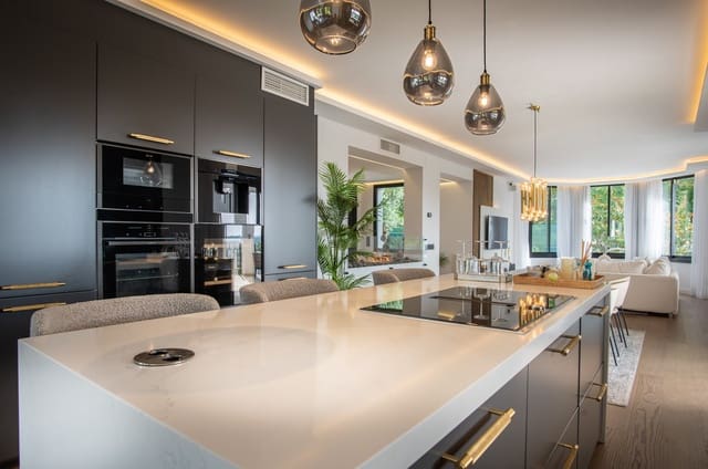 5 soverom Villa til salgs i La Quinta, Benahavís med svømmebasseng - € 3 150 000 (Ref: 9256961)