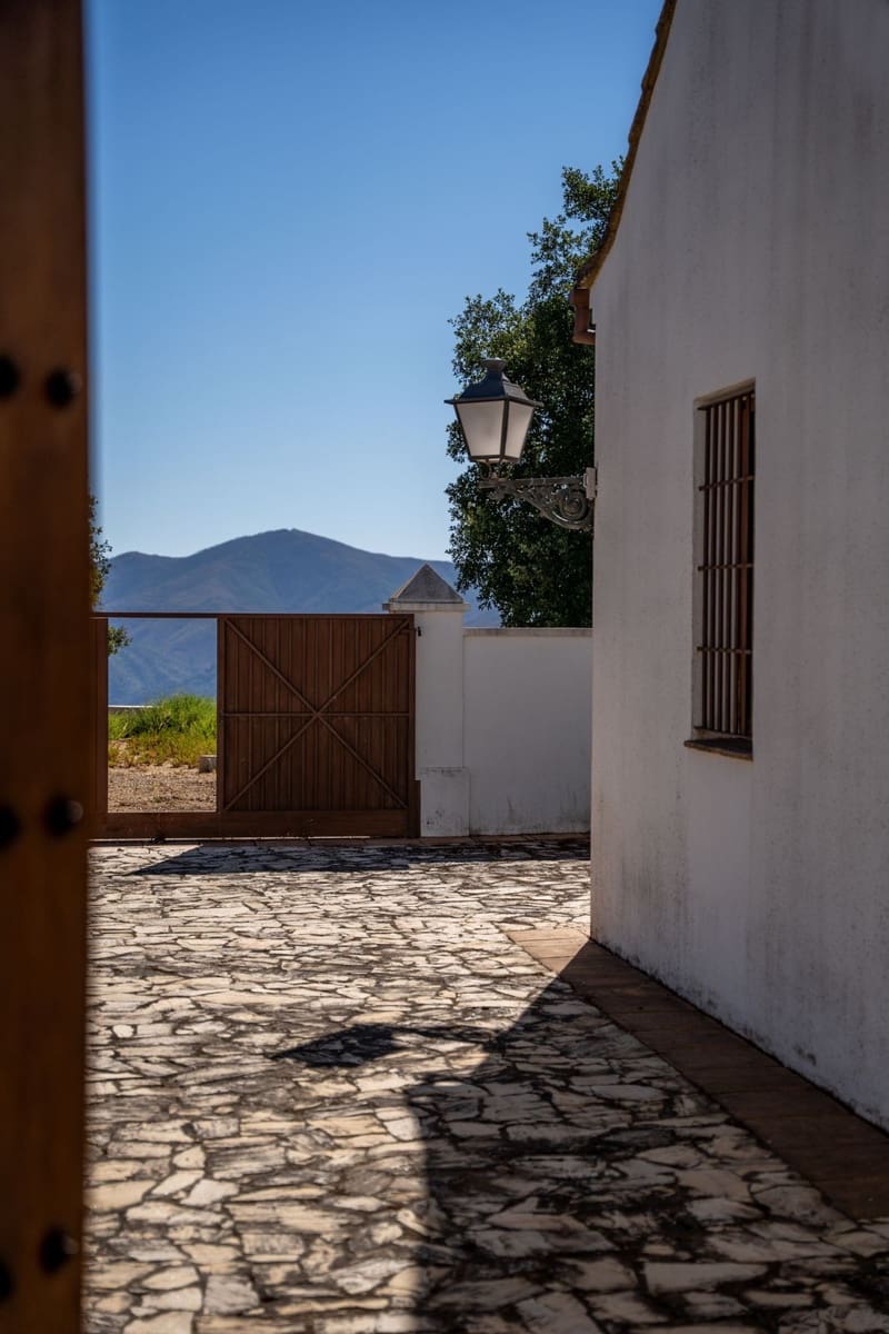 4 chambre Villa/Maison à vendre à Gaucin avec piscine - 3 495 000 € (Ref: 9256965)