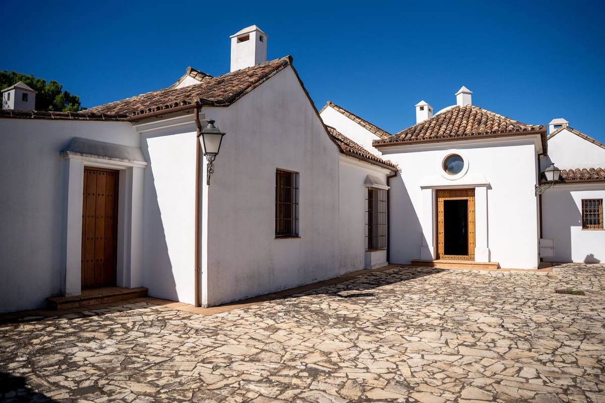 4 chambre Villa/Maison à vendre à Gaucin avec piscine - 3 495 000 € (Ref: 9256965)