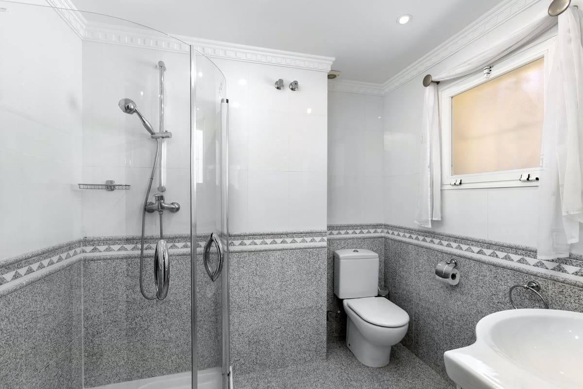 5 sypialnia Willa na sprzedaż w Marbesa z basenem garażem - 6 500 000 € (Ref: 9256967)