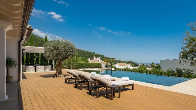 6 sypialnia Willa na sprzedaż w La Carolina - Guadalpín, Marbella z basenem - 17 500 000 € (Ref: 9256968)