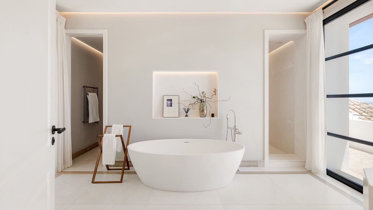 6 soverom Villa til salgs i Golden Mile med svømmebasseng - € 17 500 000 (Ref: 9256968)