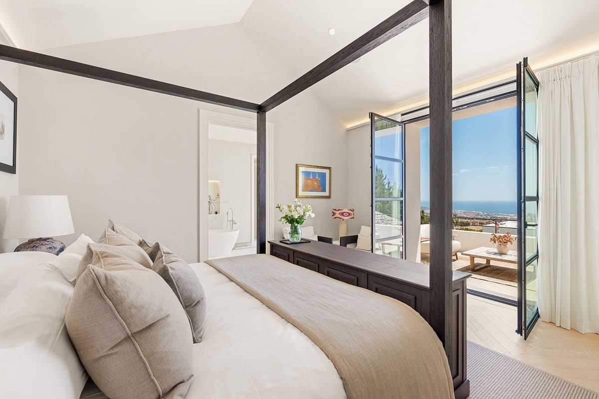 6 soverom Villa til salgs i Golden Mile med svømmebasseng - € 17 500 000 (Ref: 9256968)