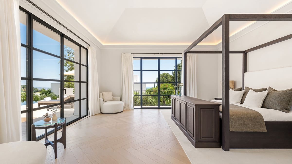 6 soverom Villa til salgs i Golden Mile med svømmebasseng - € 17 500 000 (Ref: 9256968)