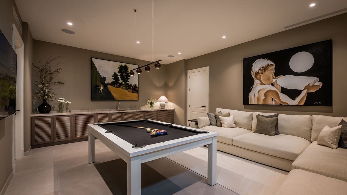 6 soverom Villa til salgs i Golden Mile med svømmebasseng - € 17 500 000 (Ref: 9256968)