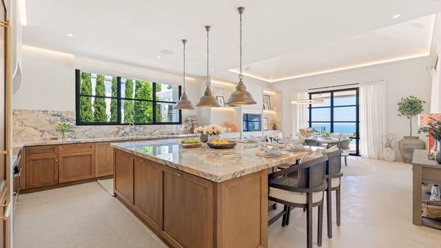 6 sypialnia Willa na sprzedaż w La Carolina - Guadalpín, Marbella z basenem - 17 500 000 € (Ref: 9256968)