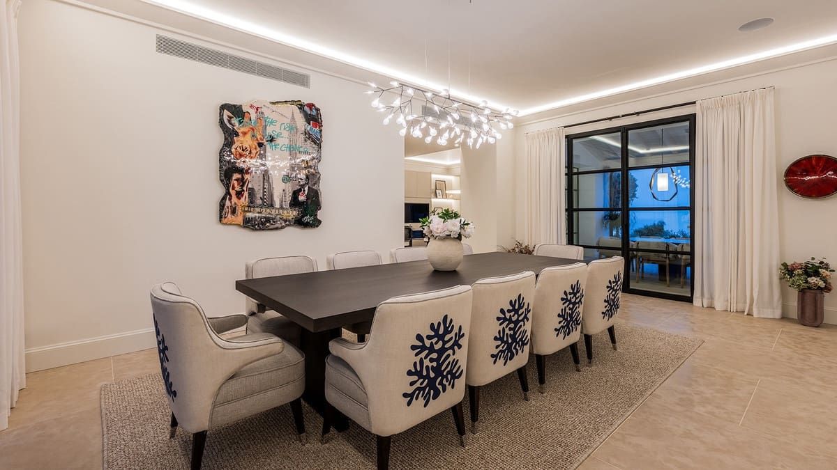 6 soverom Villa til salgs i Golden Mile med svømmebasseng - € 17 500 000 (Ref: 9256968)