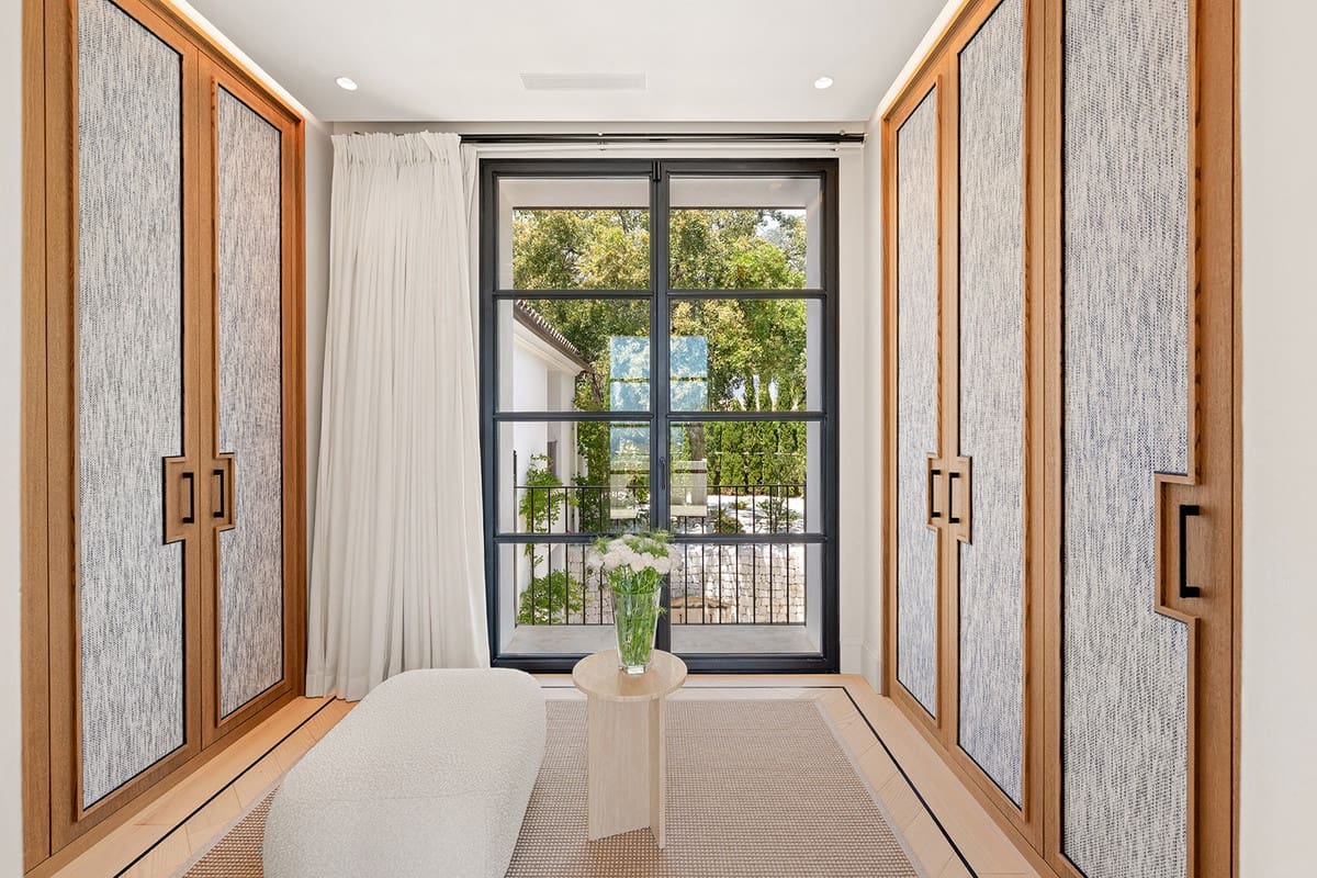 6 soverom Villa til salgs i Golden Mile med svømmebasseng - € 17 500 000 (Ref: 9256968)