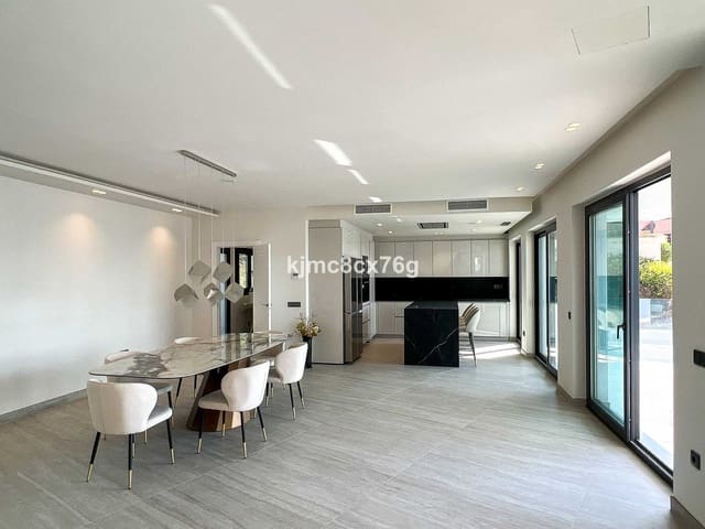 5 quarto Moradia para venda em El Faro, Mijas com piscina garagem - 4 114 000 € (Ref: 9256971)