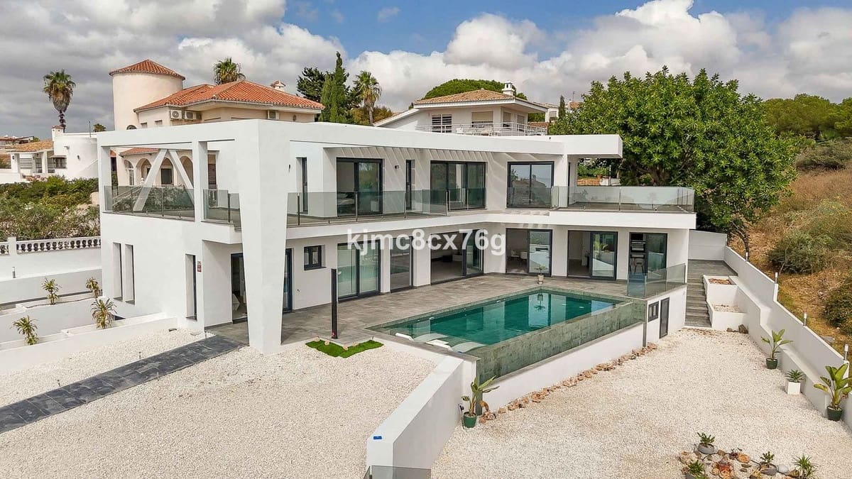 5 soveværelse Villa til salg i El Faro med swimmingpool garage - € 4.114.000 (Ref: 9256971)