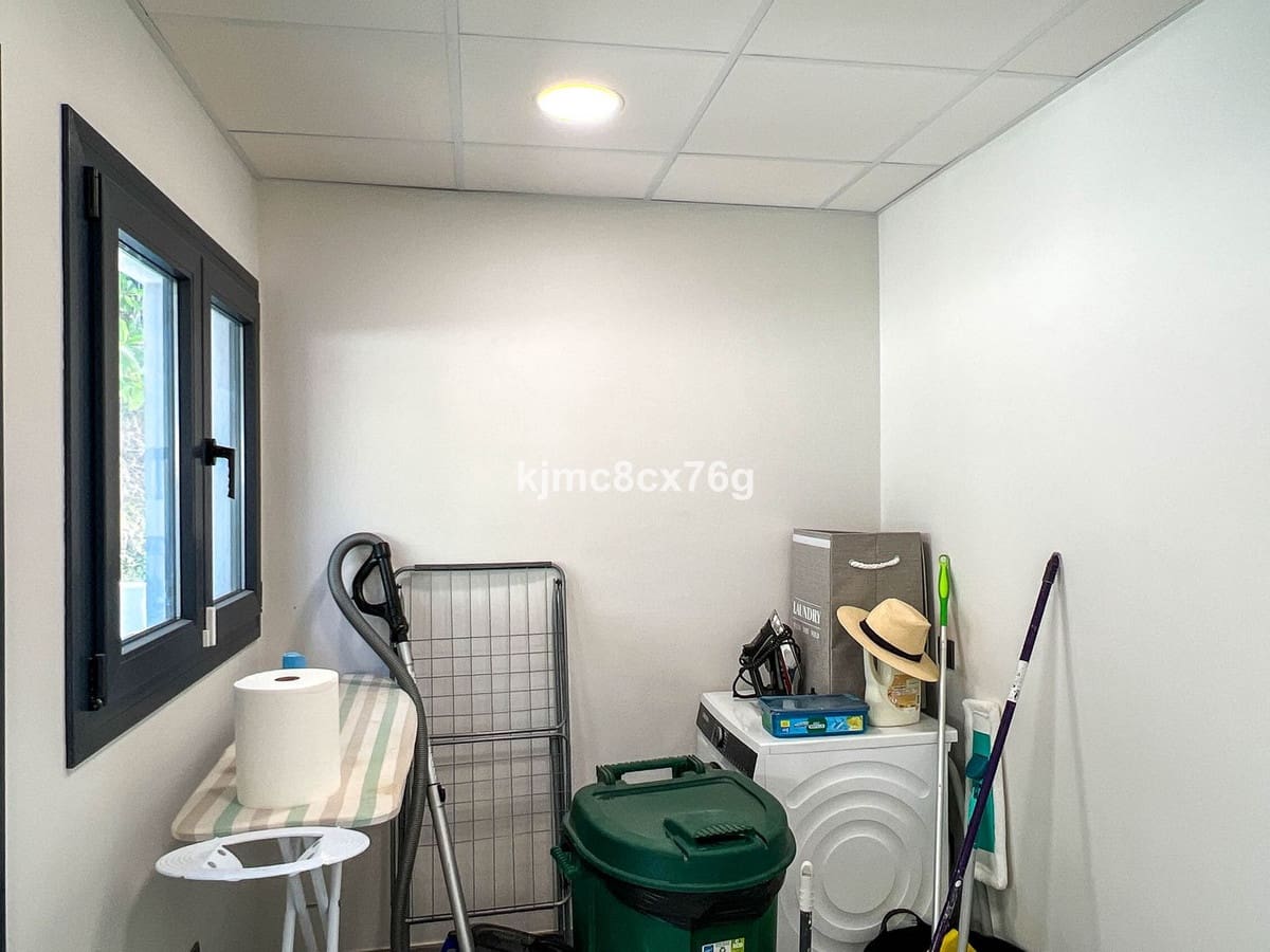 5 soveværelse Villa til salg i El Faro med swimmingpool garage - € 4.114.000 (Ref: 9256971)