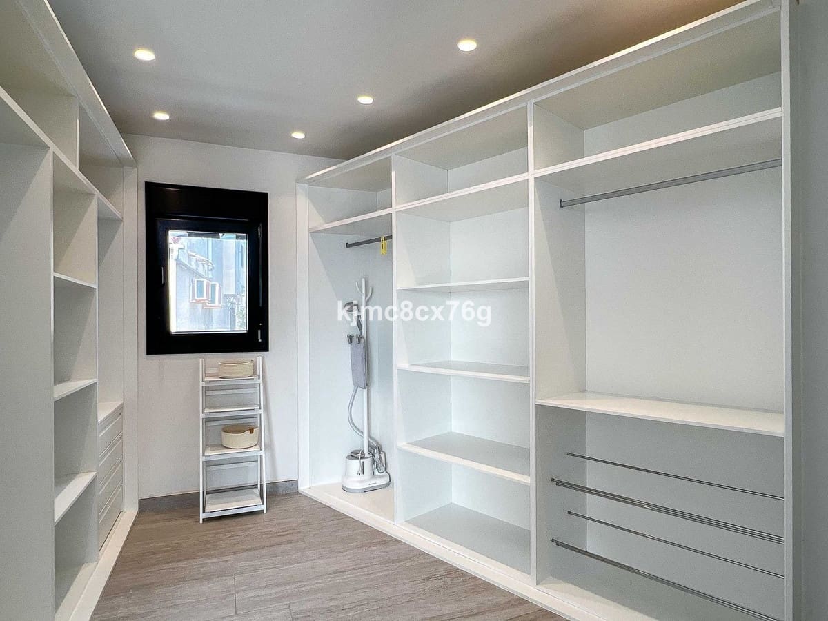 5 soveværelse Villa til salg i El Faro med swimmingpool garage - € 4.114.000 (Ref: 9256971)