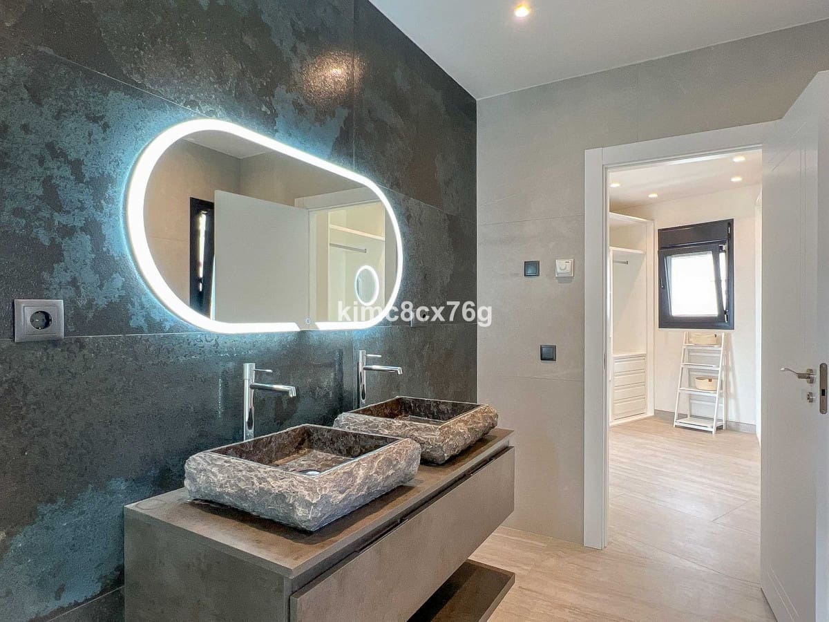 5 soveværelse Villa til salg i El Faro med swimmingpool garage - € 4.114.000 (Ref: 9256971)