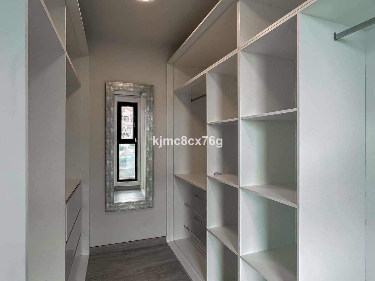 5 soveværelse Villa til salg i El Faro med swimmingpool garage - € 4.114.000 (Ref: 9256971)