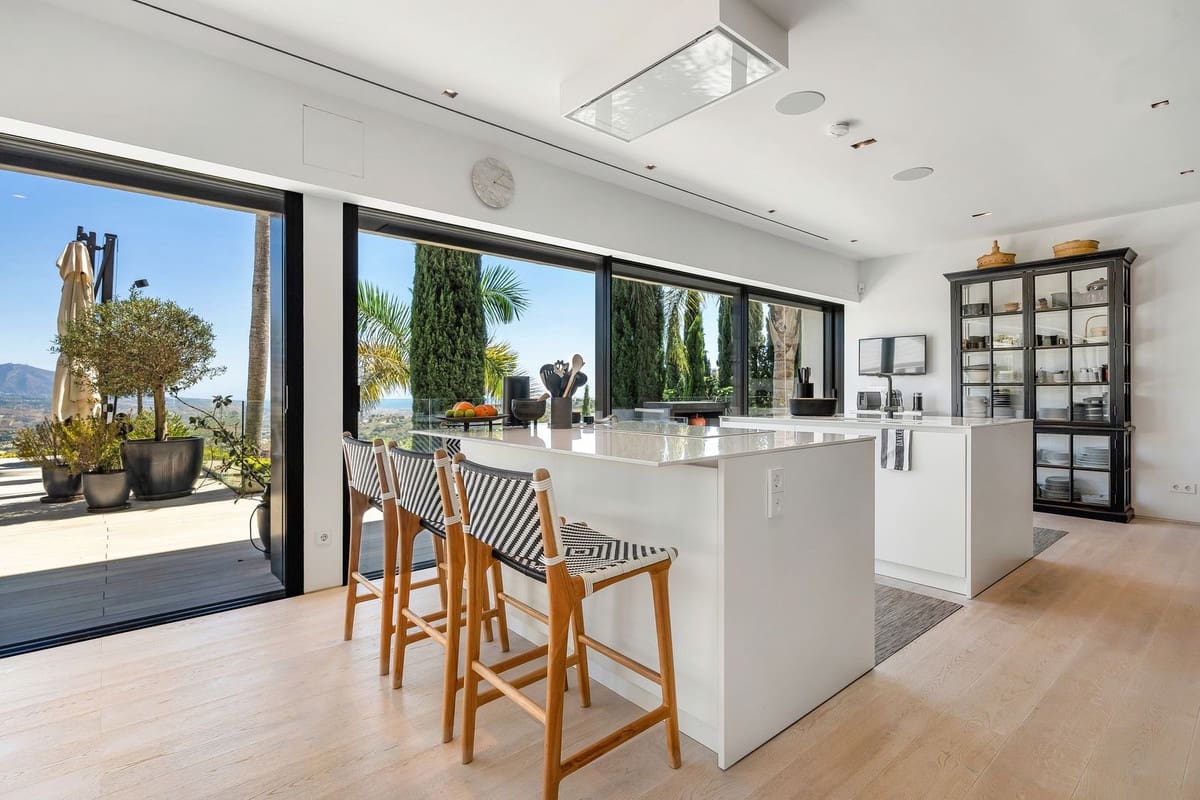 5 chambre Villa/Maison à vendre à La Mairena avec piscine - 4 200 000 € (Ref: 9256975)