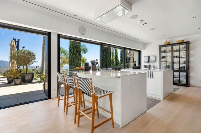 5 camera da letto Villa in vendita in La Mairena, Ojen con piscina - 4.200.000 € (Rif: 9256975)