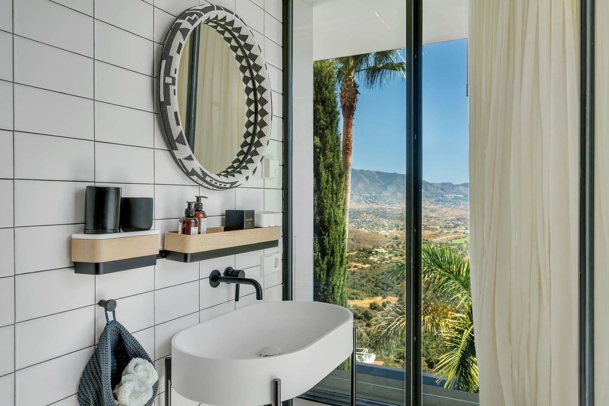 5 chambre Villa/Maison à vendre à La Mairena avec piscine - 4 200 000 € (Ref: 9256975)