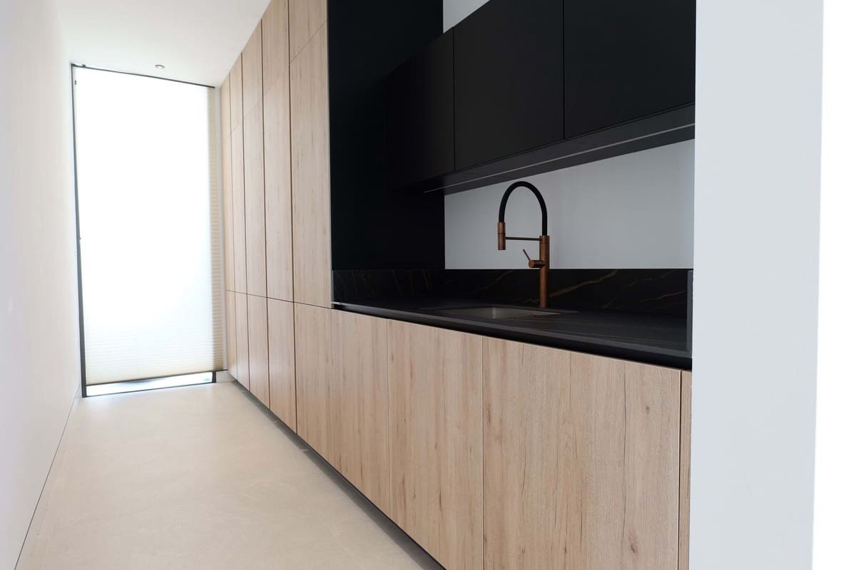 5 soverom Villa til salgs i Golden Mile med svømmebasseng garasje - € 11 300 000 (Ref: 9256986)