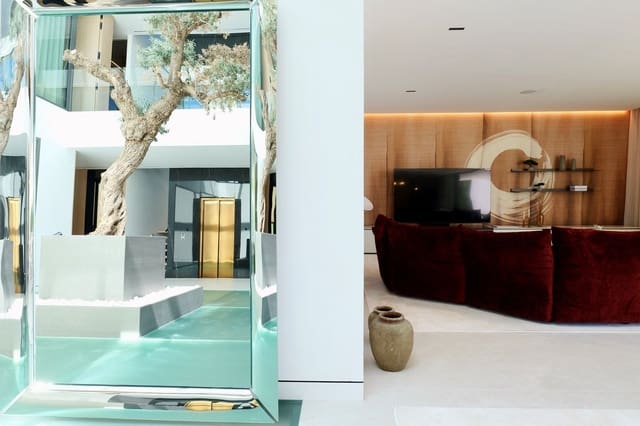 5 soverom Villa til salgs i La Carolina - Guadalpín, Marbella med svømmebasseng garasje - € 11 300 000 (Ref: 9256986)