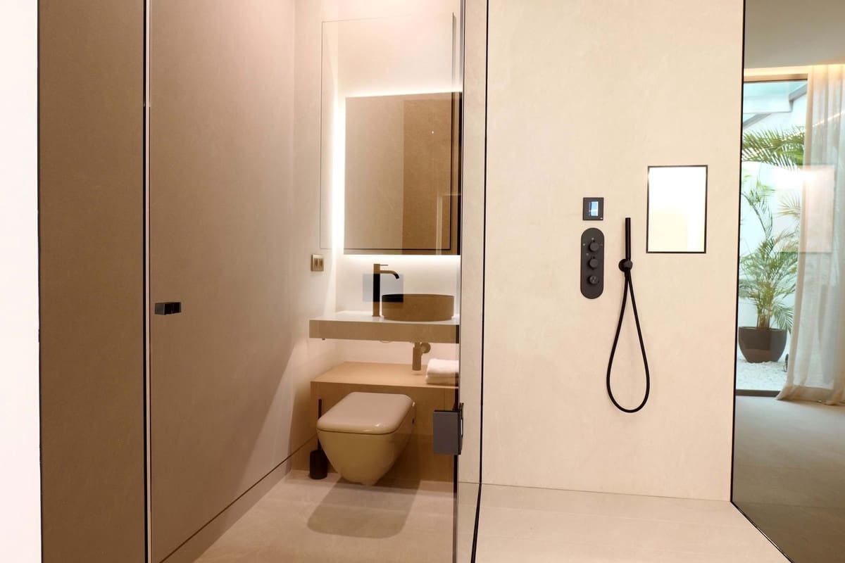 5 soverom Villa til salgs i Golden Mile med svømmebasseng garasje - € 11 300 000 (Ref: 9256986)