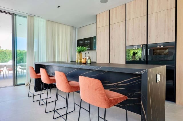 5 soverom Villa til salgs i La Carolina - Guadalpín, Marbella med svømmebasseng garasje - € 11 300 000 (Ref: 9256986)