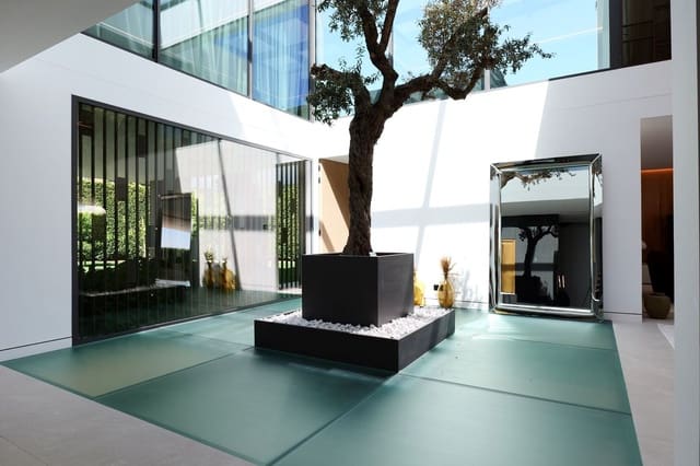 5 soverom Villa til salgs i La Carolina - Guadalpín, Marbella med svømmebasseng garasje - € 11 300 000 (Ref: 9256986)