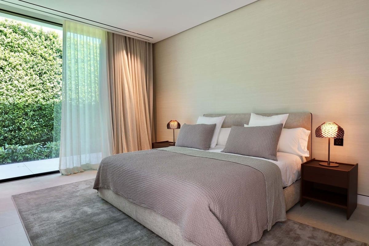 5 soverom Villa til salgs i Golden Mile med svømmebasseng garasje - € 11 300 000 (Ref: 9256986)