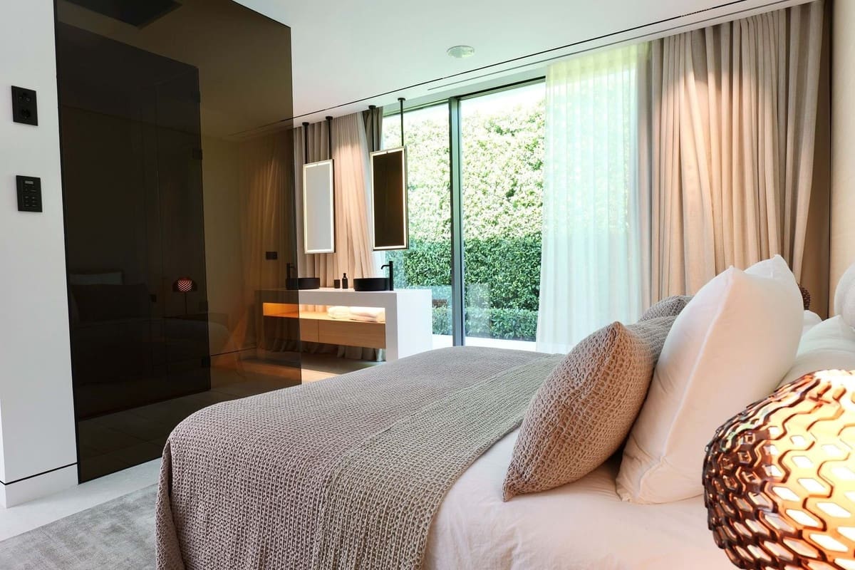 5 soverom Villa til salgs i Golden Mile med svømmebasseng garasje - € 11 300 000 (Ref: 9256986)