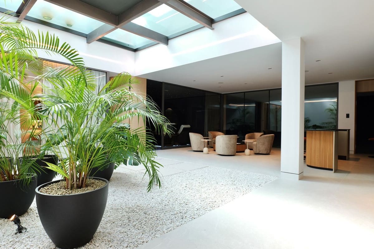 5 soverom Villa til salgs i Golden Mile med svømmebasseng garasje - € 11 300 000 (Ref: 9256986)