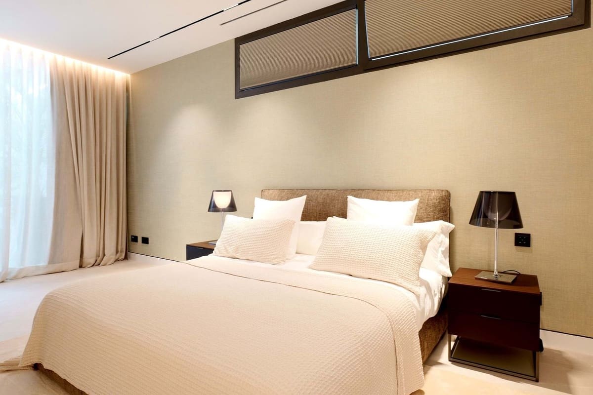 5 soverom Villa til salgs i Golden Mile med svømmebasseng garasje - € 11 300 000 (Ref: 9256986)