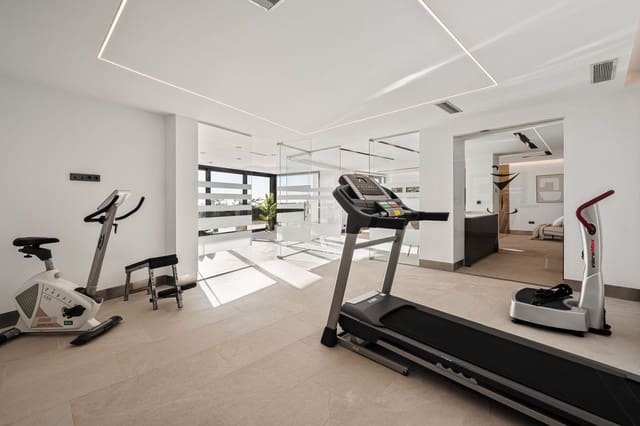 5 Zimmer Villa zu verkaufen in San Enrique - Guadiaro -  Pueblo Nuevo, San Roque - 4.750.000 € (Ref: 9257012)