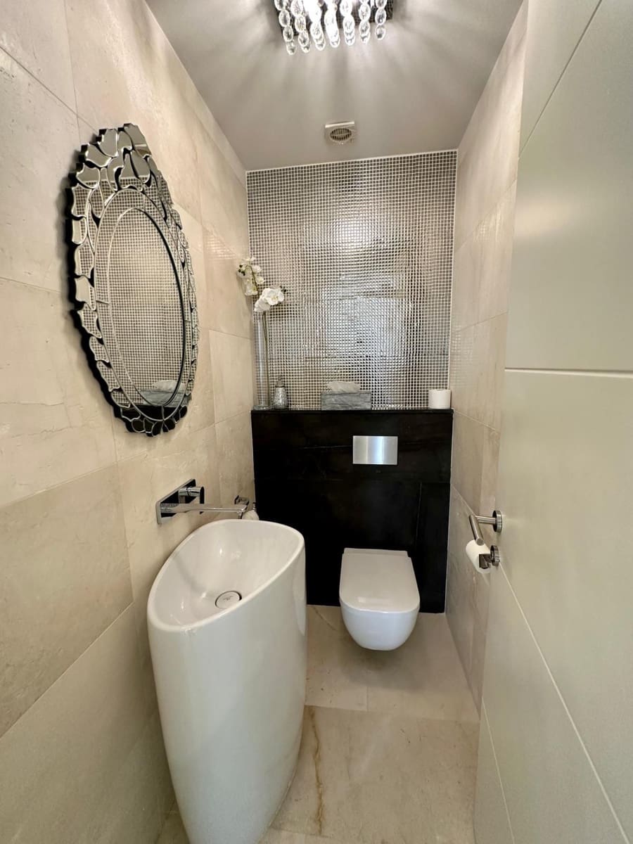 5 soverom Villa til salgs i Marbella med svømmebasseng garasje - € 3 950 000 (Ref: 9275964)