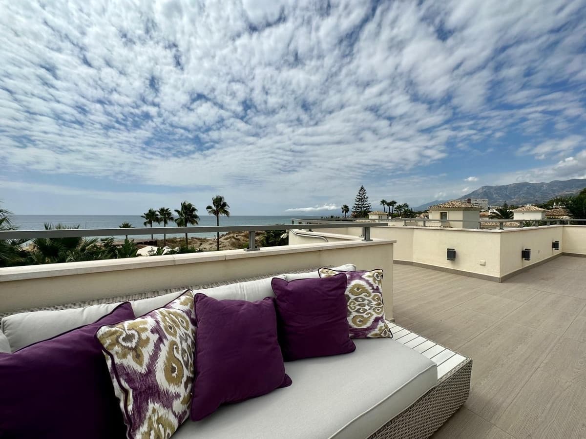 5 soverom Villa til salgs i Marbella med svømmebasseng garasje - € 3 950 000 (Ref: 9275964)