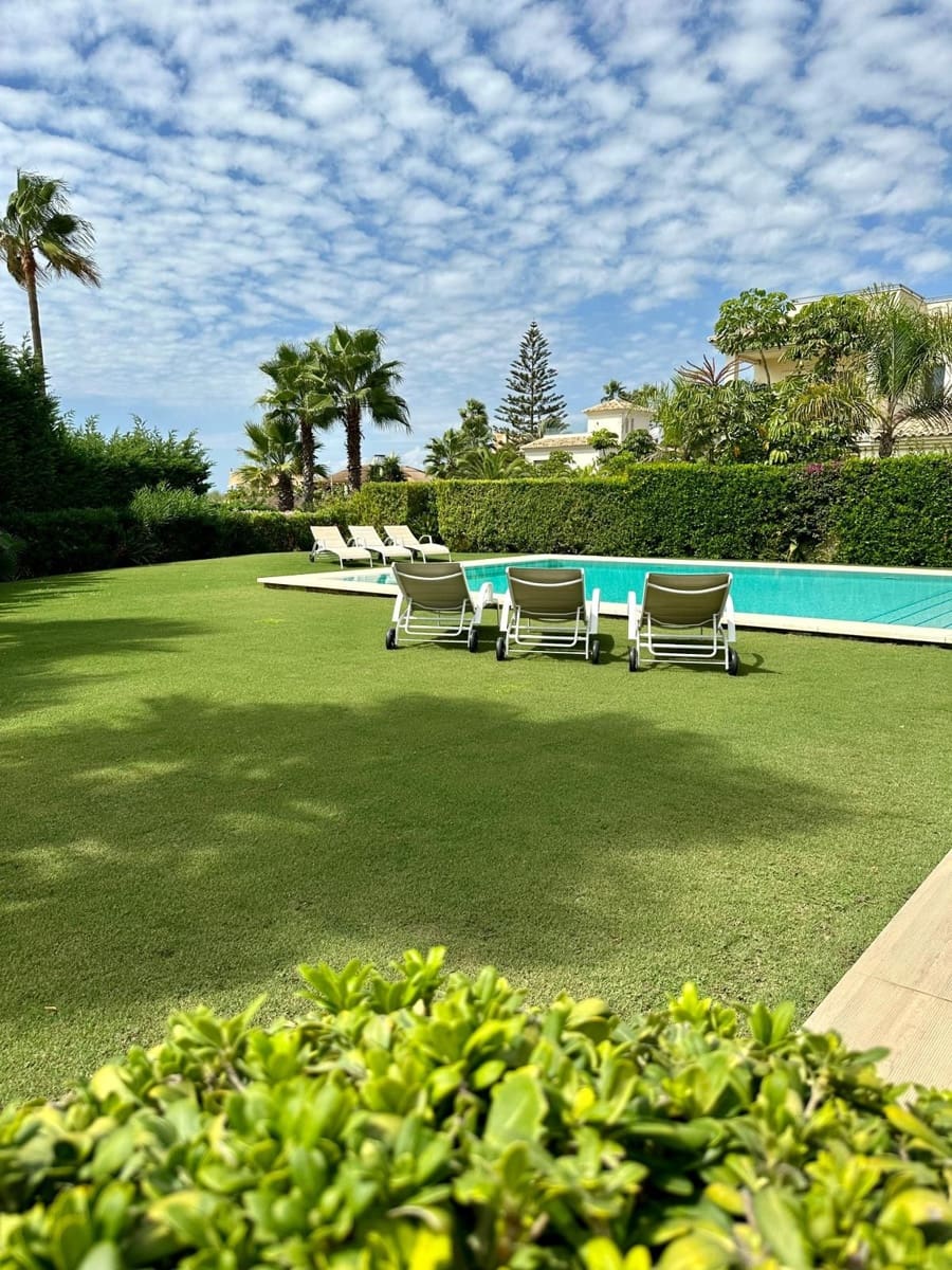 5 soverom Villa til salgs i Marbella med svømmebasseng garasje - € 3 950 000 (Ref: 9275964)