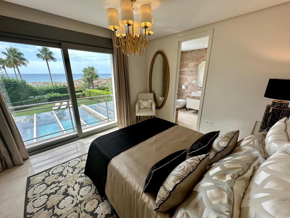 5 soverom Villa til salgs i Marbella med svømmebasseng garasje - € 3 950 000 (Ref: 9275964)