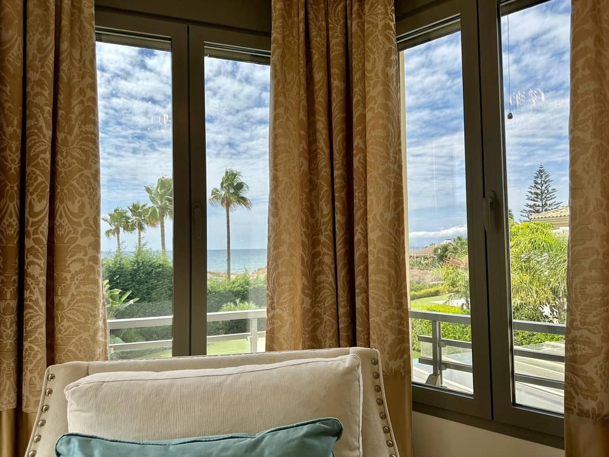 5 soverom Villa til salgs i Marbella med svømmebasseng garasje - € 3 950 000 (Ref: 9275964)