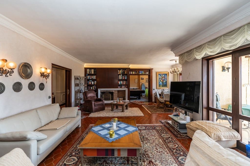 6 soverom Villa til salgs i Carib Playa med svømmebasseng garasje - € 3 950 000 (Ref: 9285476)