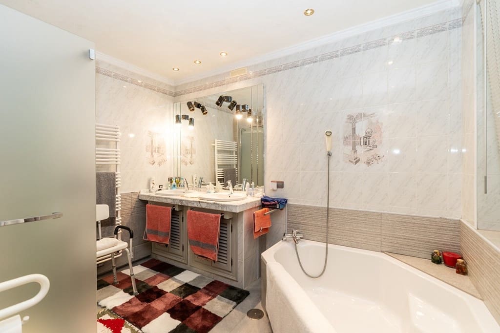 6 soverom Villa til salgs i Carib Playa med svømmebasseng garasje - € 3 950 000 (Ref: 9285476)