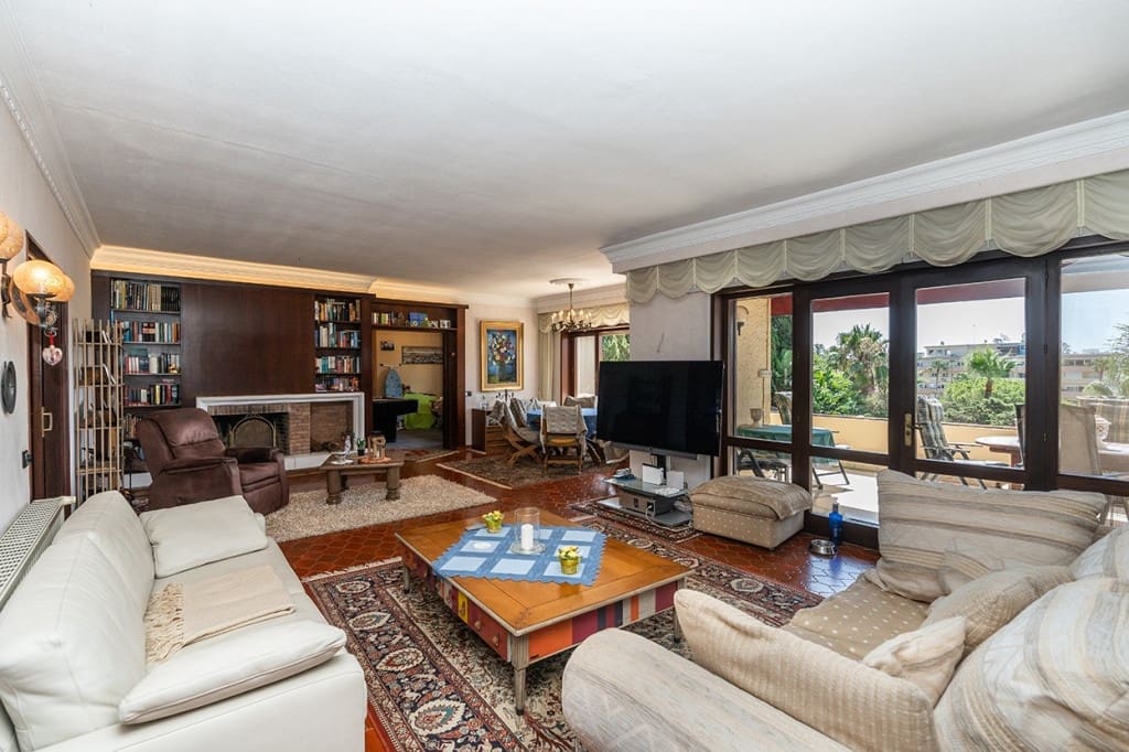 6 soverom Villa til salgs i Carib Playa med svømmebasseng garasje - € 3 950 000 (Ref: 9285476)