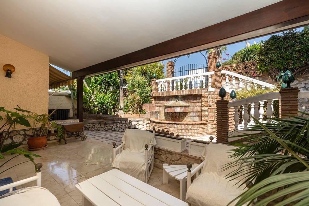 6 soverom Villa til salgs i Carib Playa med svømmebasseng garasje - € 3 950 000 (Ref: 9285476)